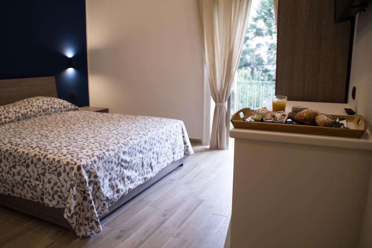 Bed and Breakfast Interno 10 Cavour Nápoles Exterior foto