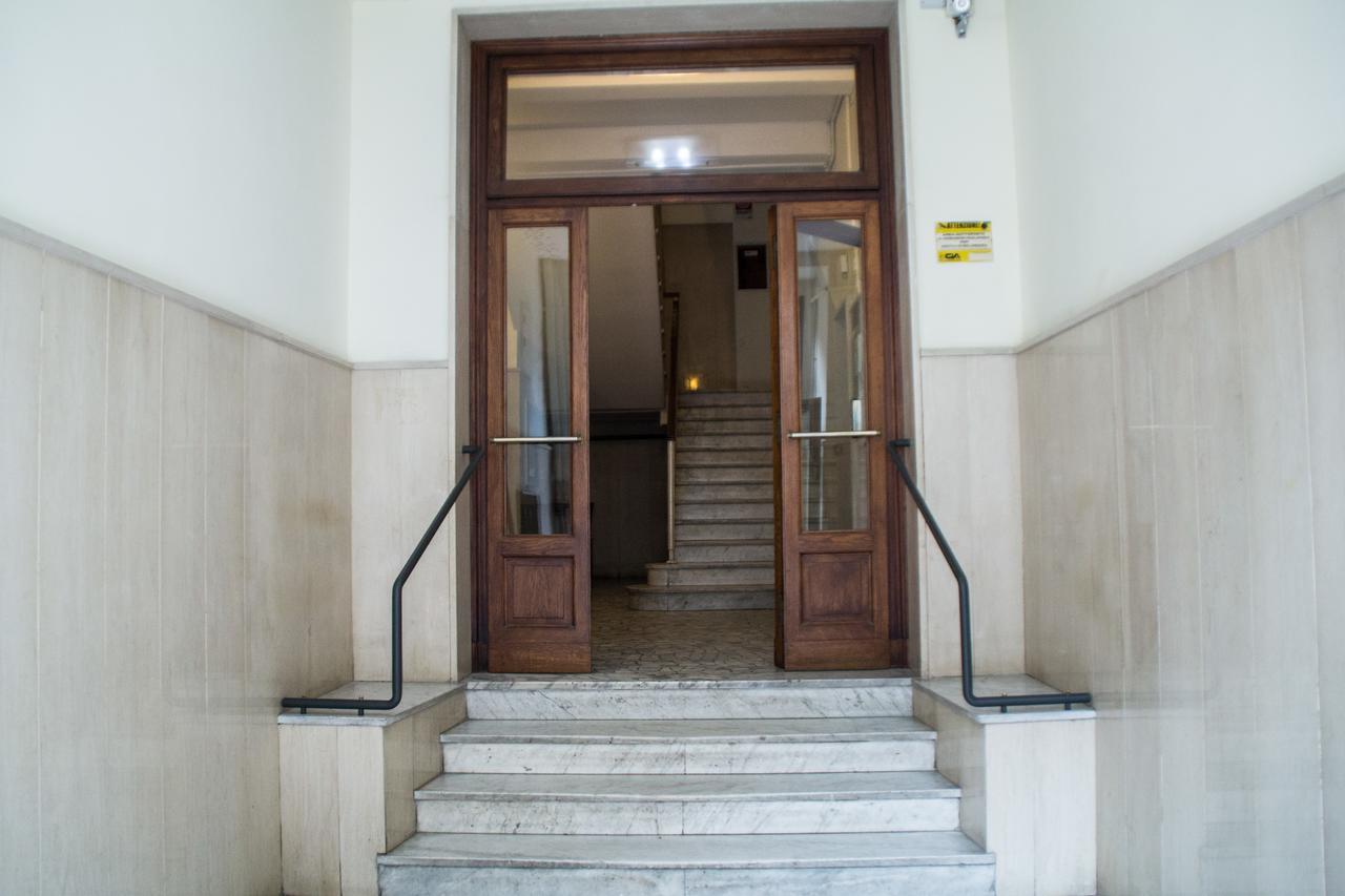 Bed and Breakfast Interno 10 Cavour Nápoles Exterior foto