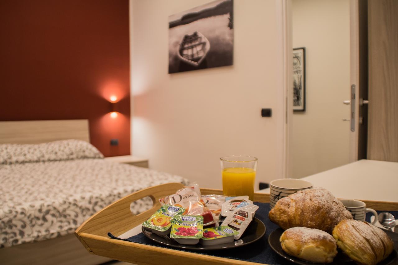 Bed and Breakfast Interno 10 Cavour Nápoles Exterior foto